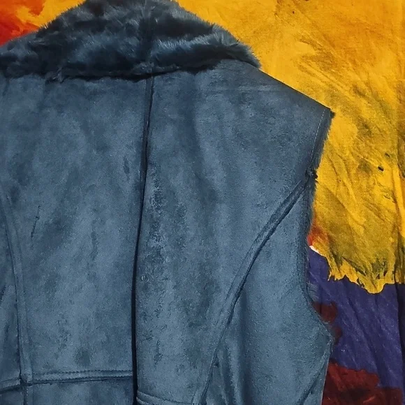 Open front faux fur vest - Picture 8 of 8